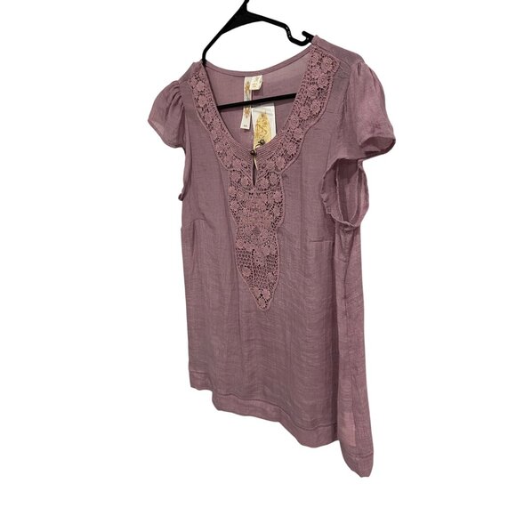 Adiva NWT Womens Mauve Short Sleeve Top Crochet Lace Detail Sz Medium - Picture 3 of 10